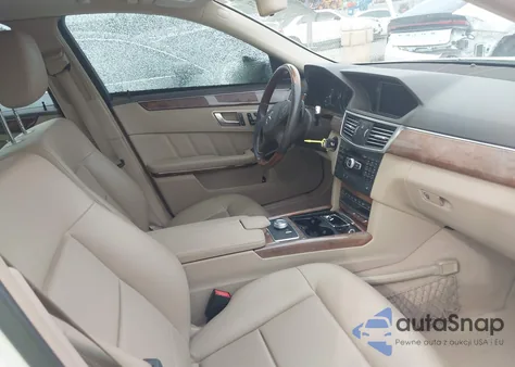 2012 Mercedes-Benz E 350 4Matic z USA, uszkodzony, nr VIN WDDHF8JB4CA544411